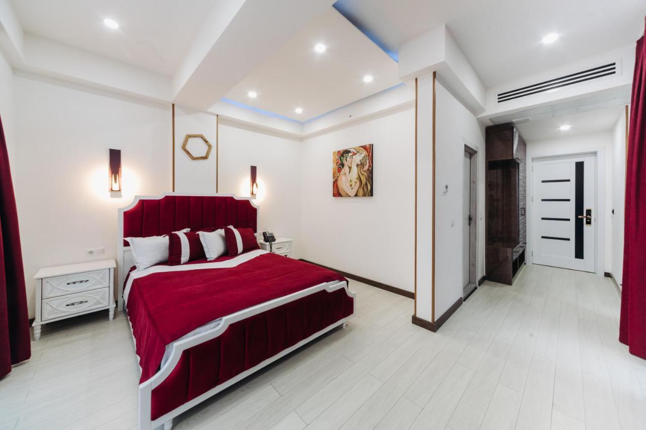 Hotel Luxin Tbilisi Exterior foto